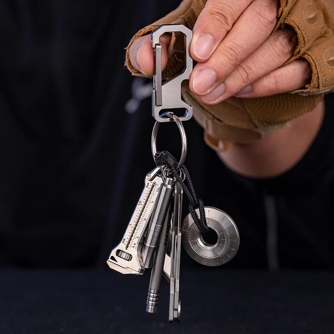 Travel camping military keychain